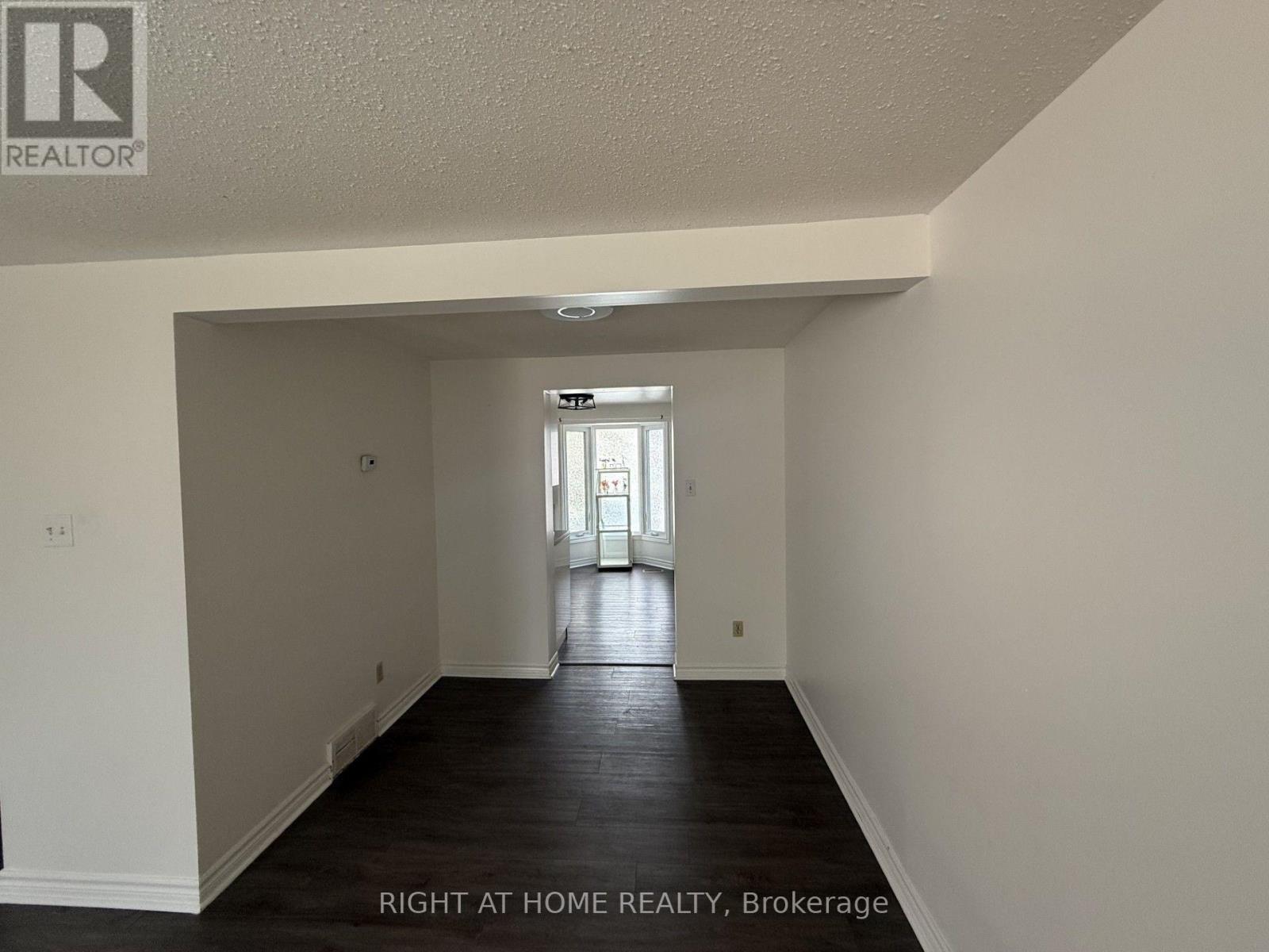 #2 1171 PRIORY LANE - 5