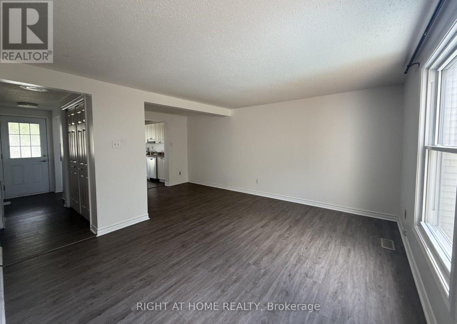 #2 1171 PRIORY LANE - 7