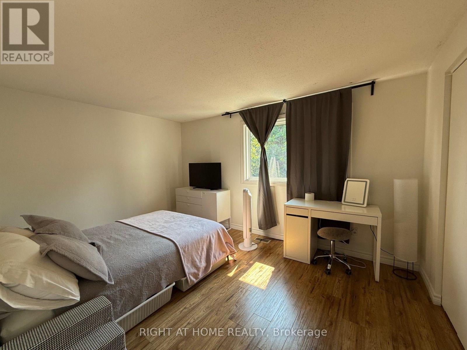 #2 1171 PRIORY LANE - Image 8