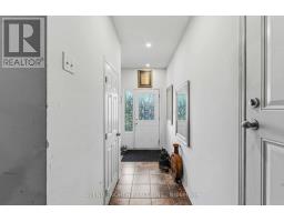 216 Cityview Crescent, Ottawa, ON K4A0T9 Photo 6