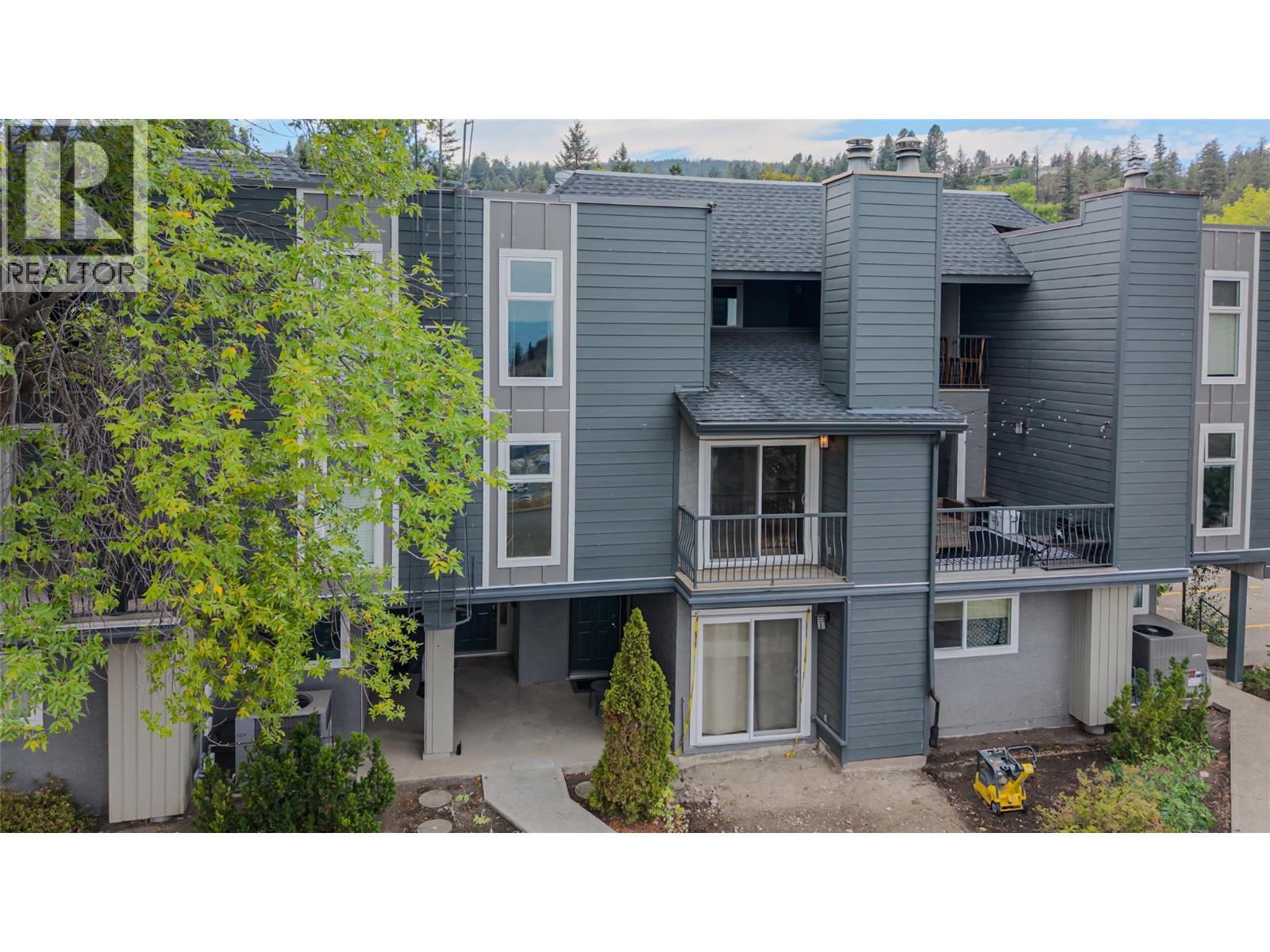 #38 1221 HUGH ALLAN Drive - 3