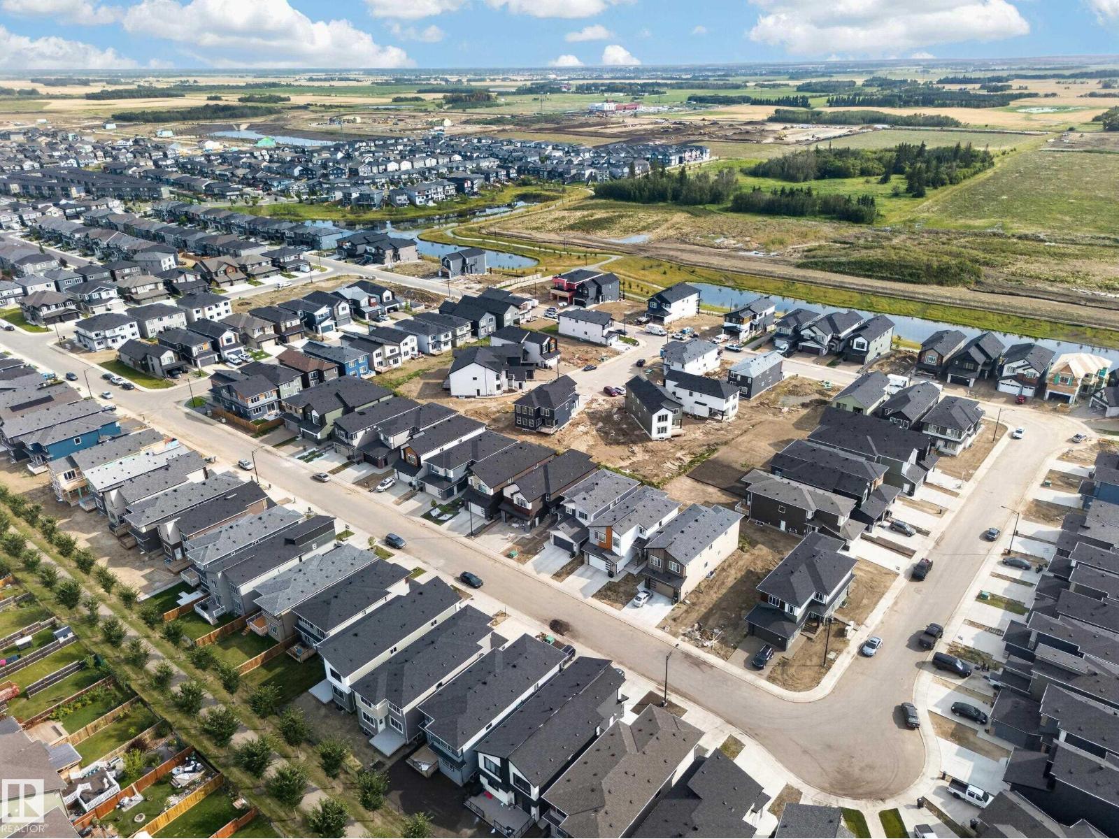 8418 MAYDAY LINK LI SW, The Orchards At Ellerslie, Edmonton photo 2