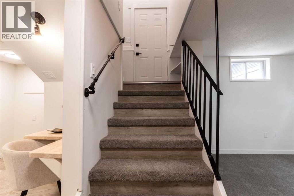 1005 Bullivant Crescent SW - Image 20