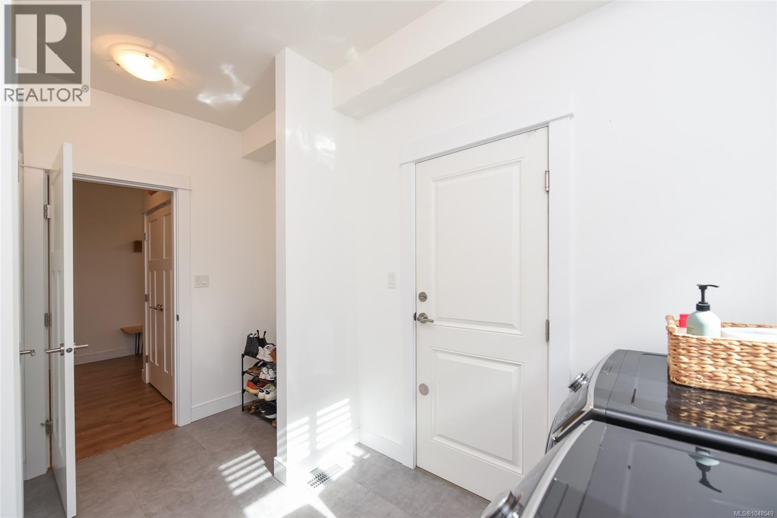2559 Brookfield Dr - Image 34