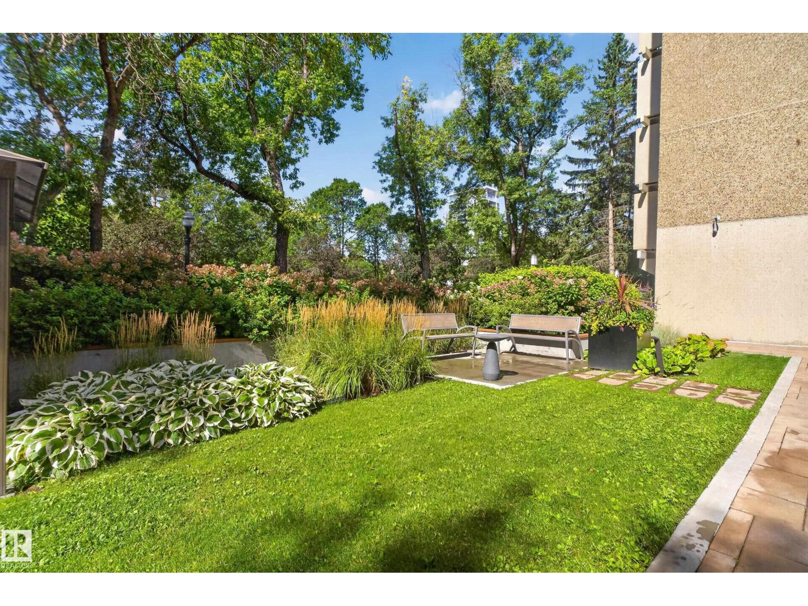 #301 9809 110 ST NW - 31
