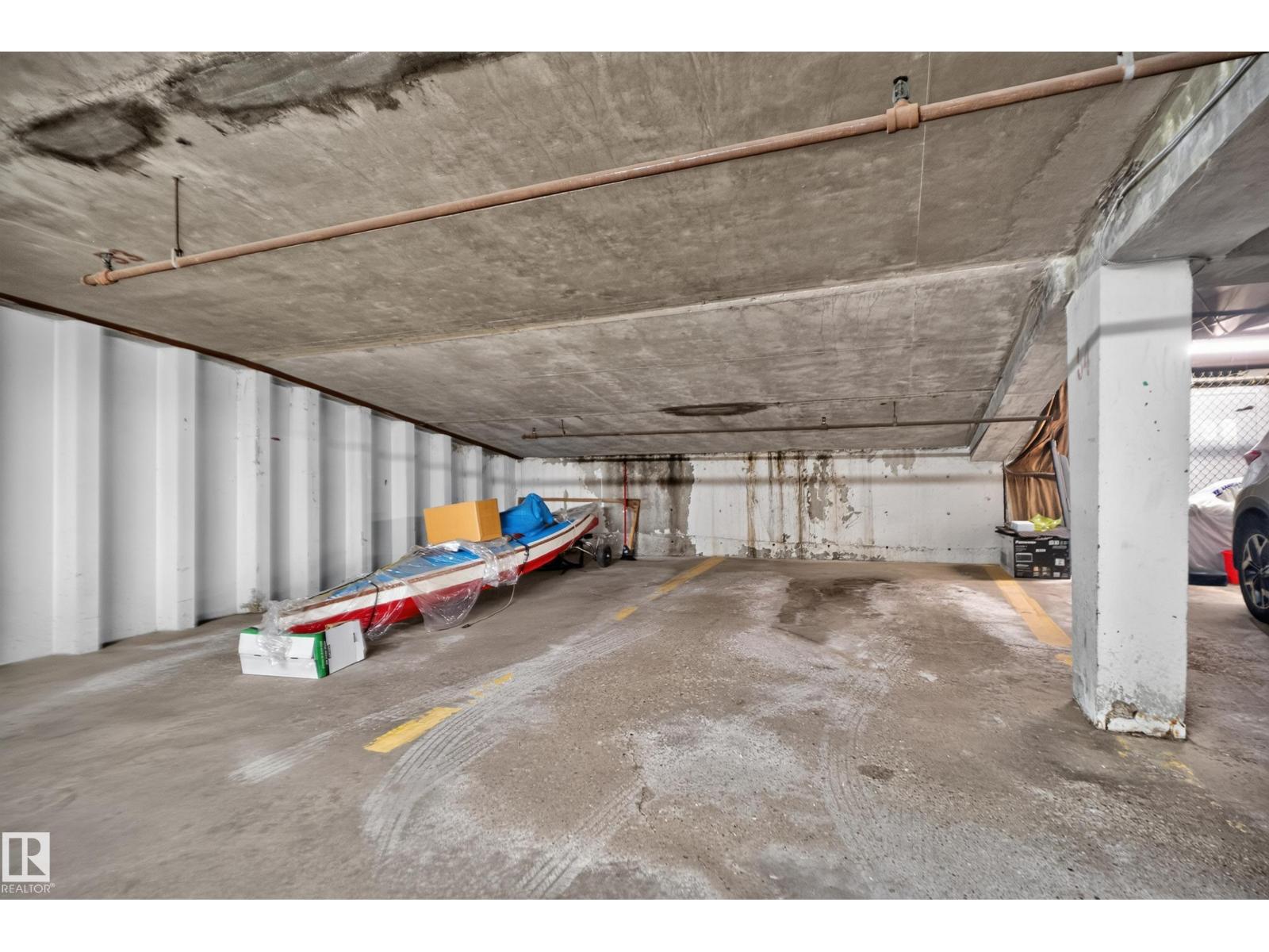 #301 9809 110 ST NW - 33