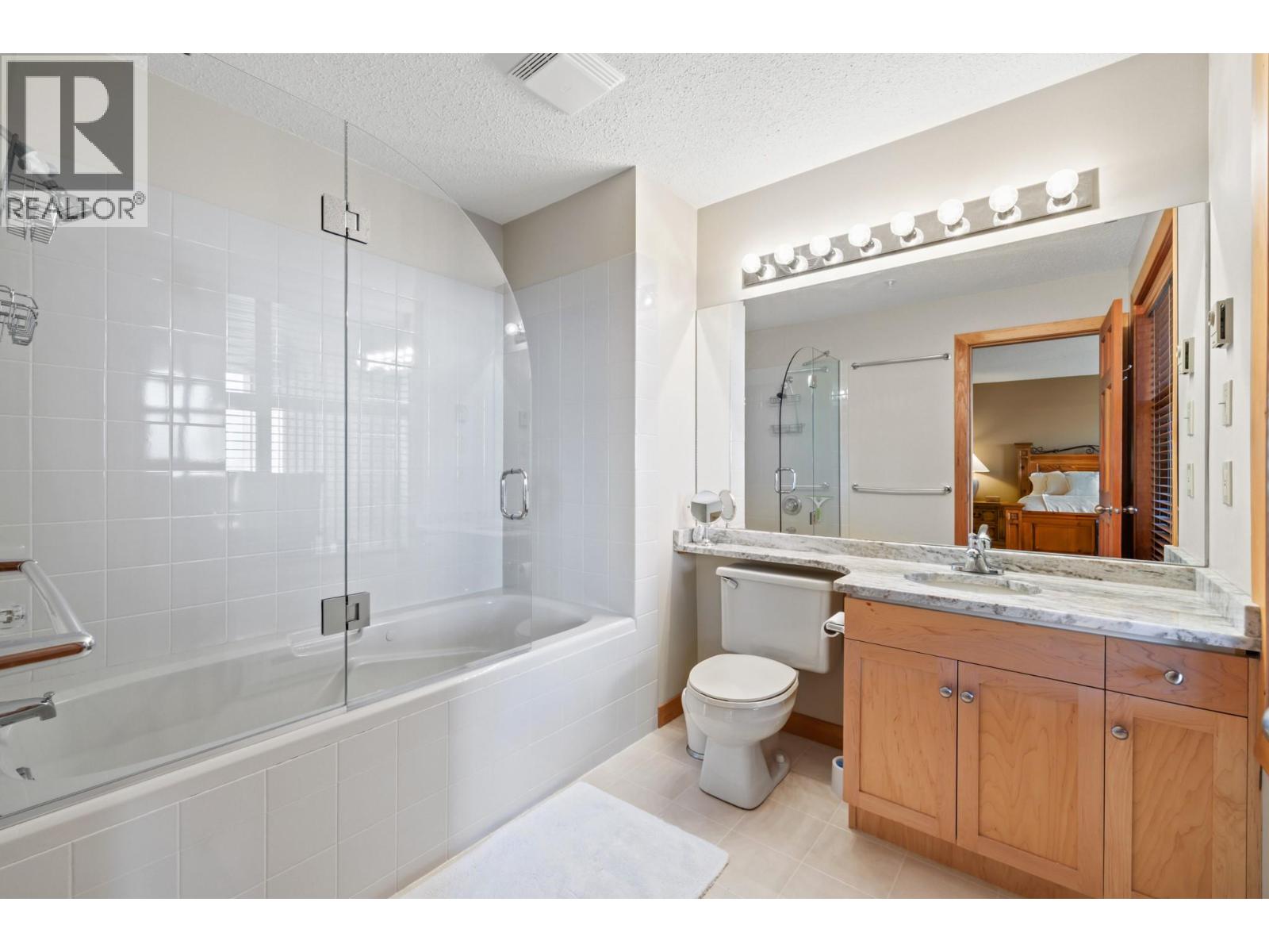 #11 165 Kettle View Road - 34