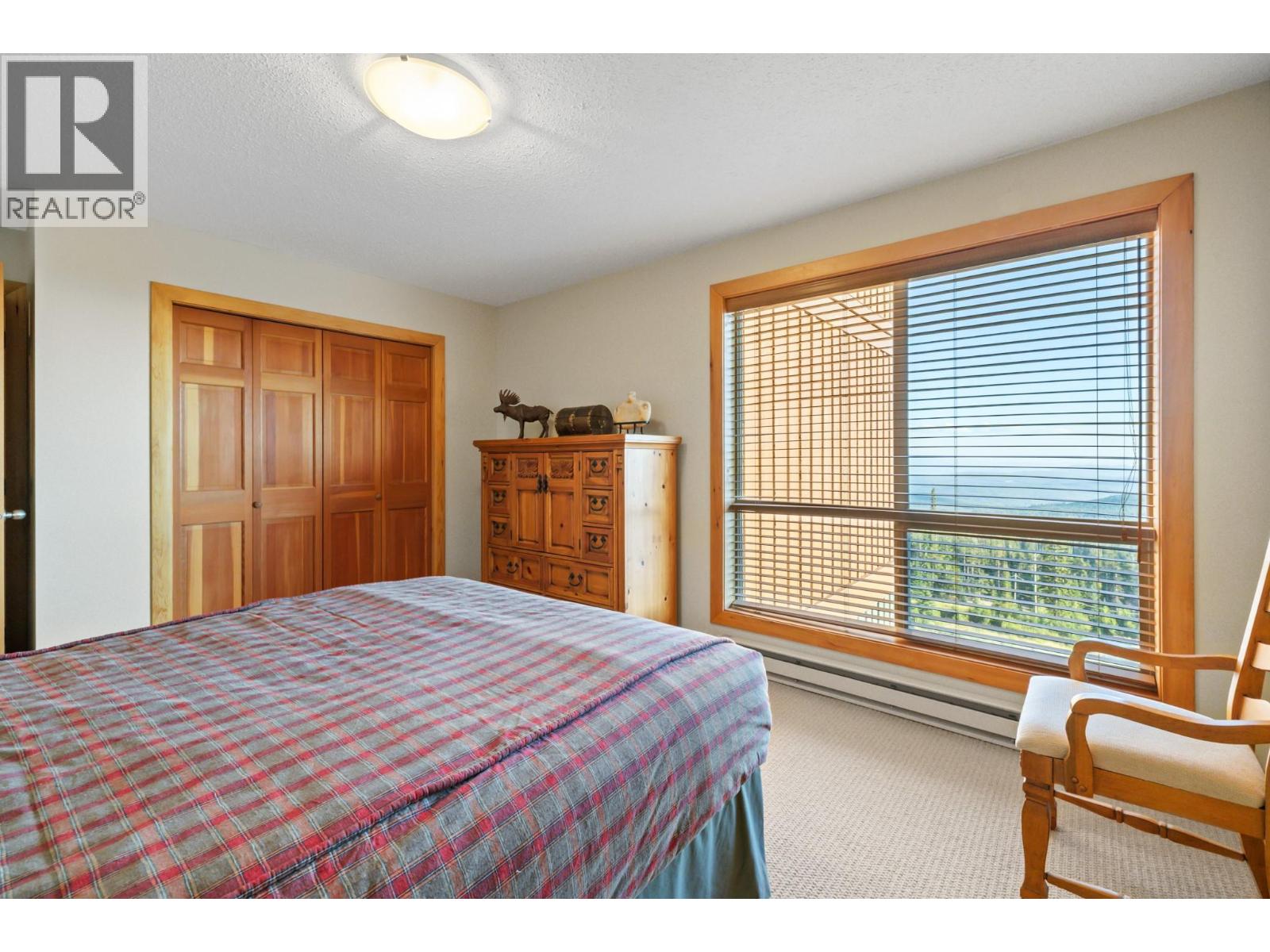 #11 165 Kettle View Road - 38