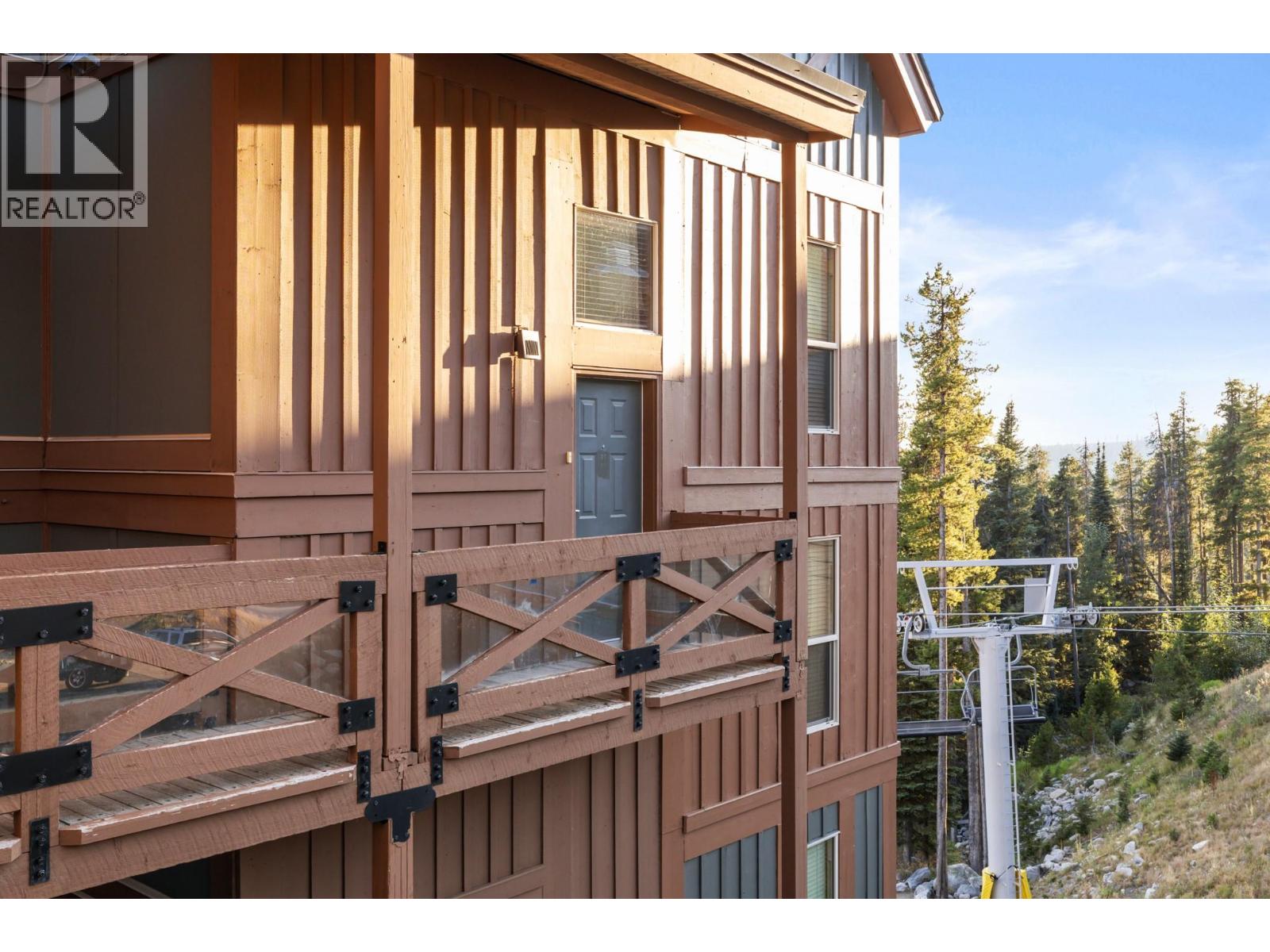 #11 165 Kettle View Road - 42