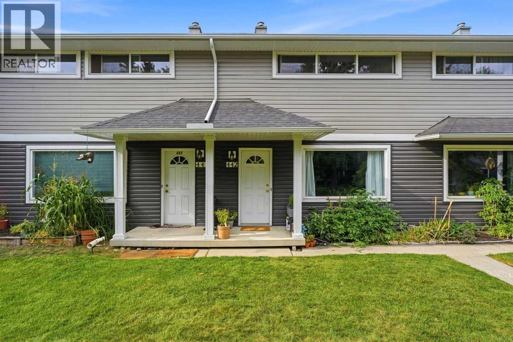 442 Regal Park NE, Calgary, Alberta, T2E0S6