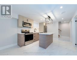 B - 31 Mariposa Avenue, Toronto, ON M6N4A1 Photo 10
