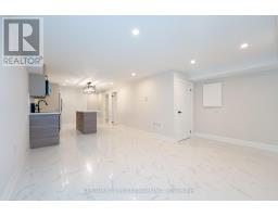 B - 31 Mariposa Avenue, Toronto, ON M6N4A1 Photo 14