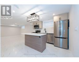 B - 31 Mariposa Avenue, Toronto, ON M6N4A1 Photo 8