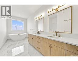 339 Sharma Crescent, Saskatoon, SK S7W1K9 Photo 39