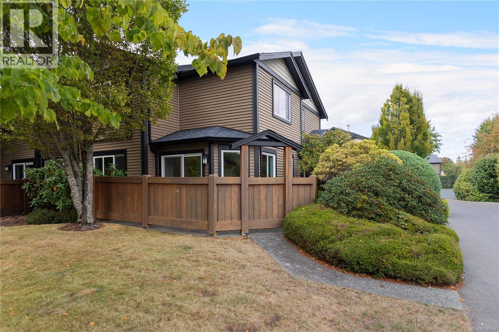 6240 Parkwood Dr - Image 24