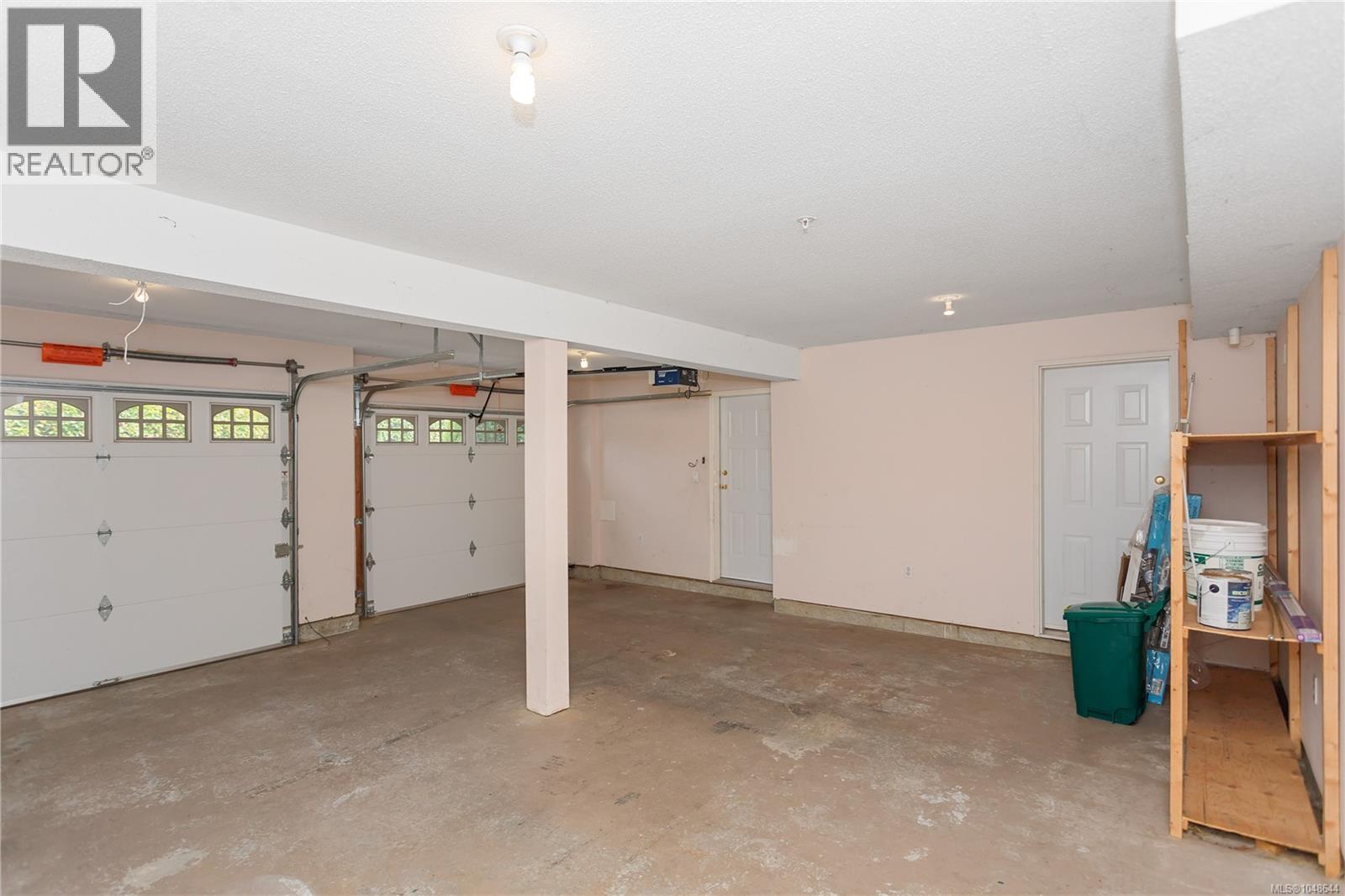 6240 Parkwood Dr - 27