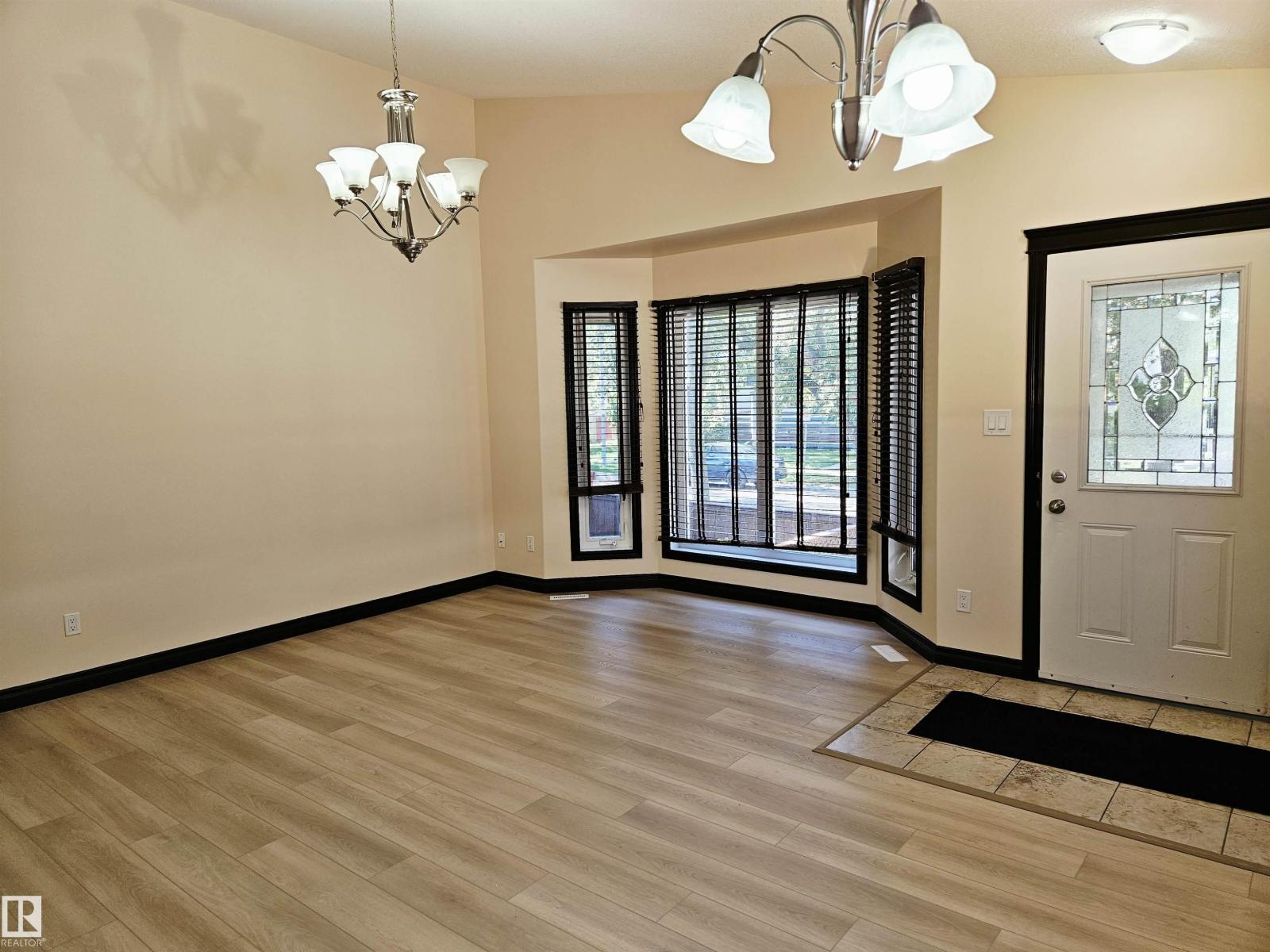 11625 88 Street NW, Parkdale (Edmonton) — photo 12 of 30: Property photo