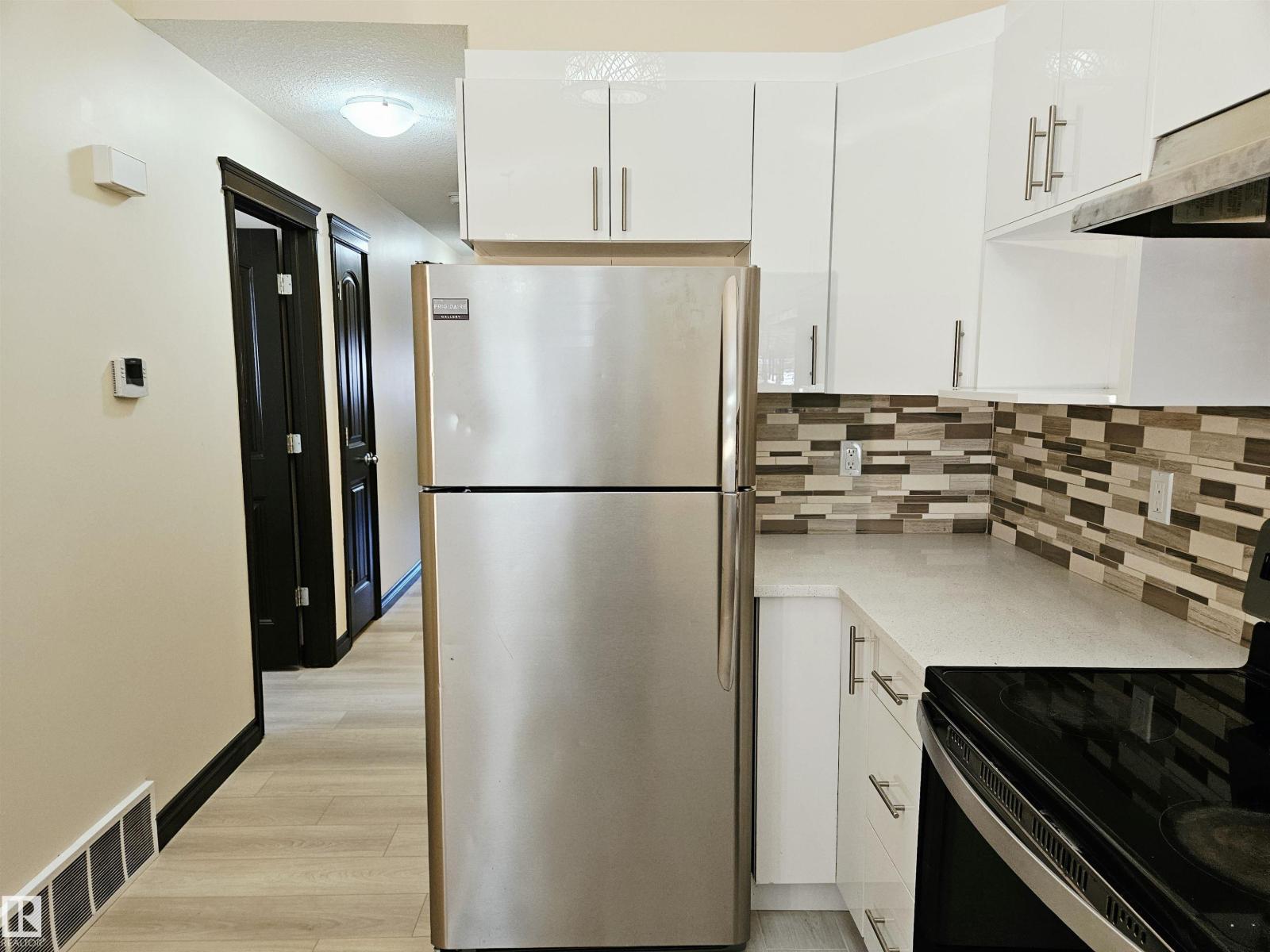 11625 88 Street NW, Parkdale (Edmonton) — photo 19 of 30: Property photo
