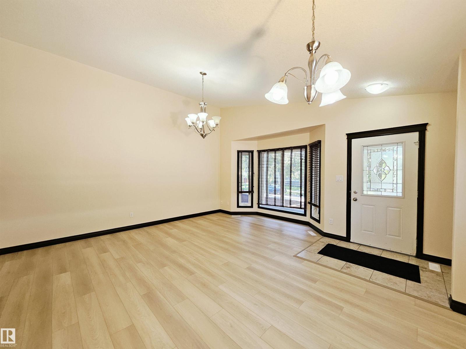 11625 88 Street NW, Parkdale (Edmonton) — photo 13 of 30: Property photo