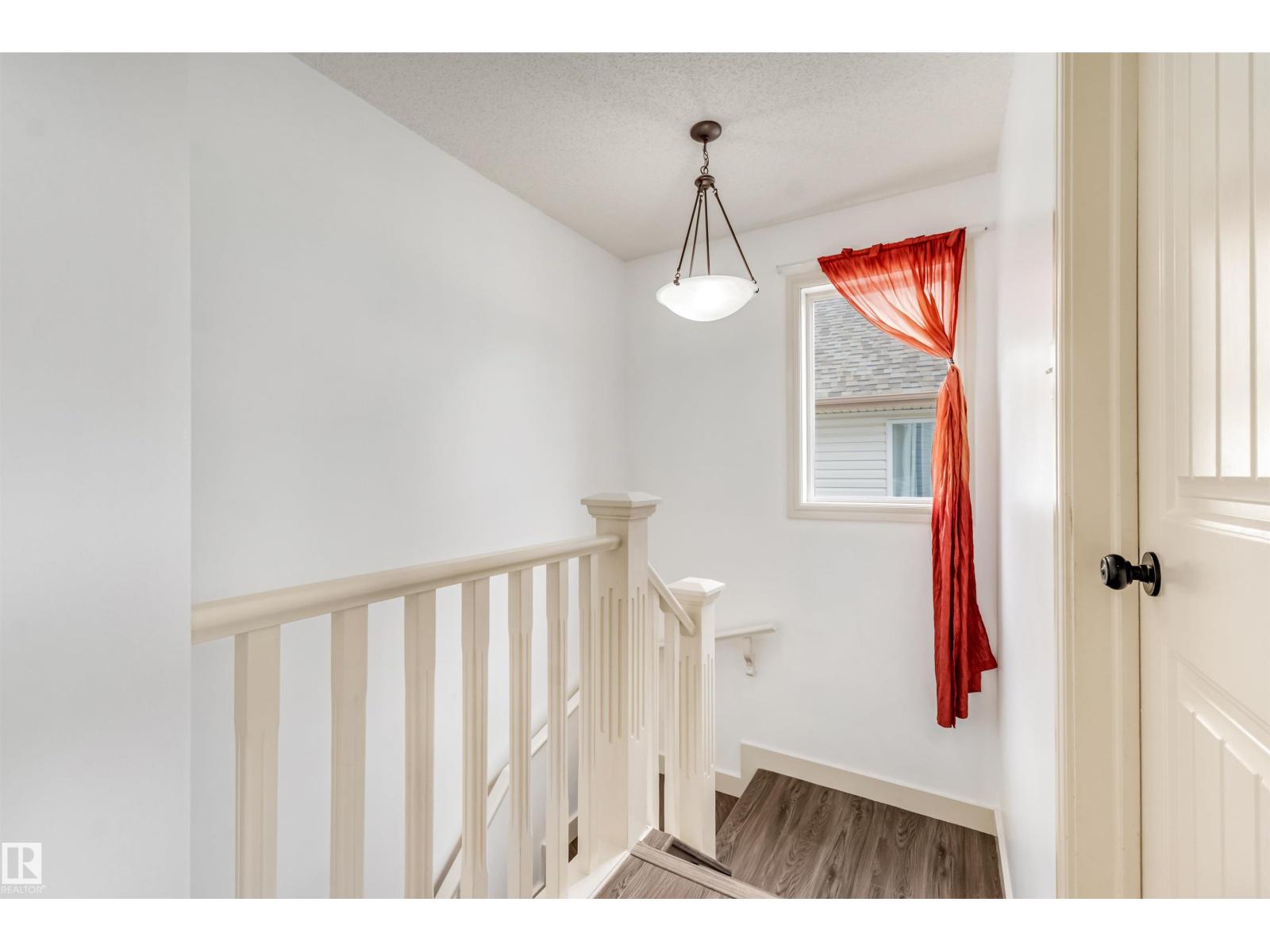 20324 48 AV NW - 28
