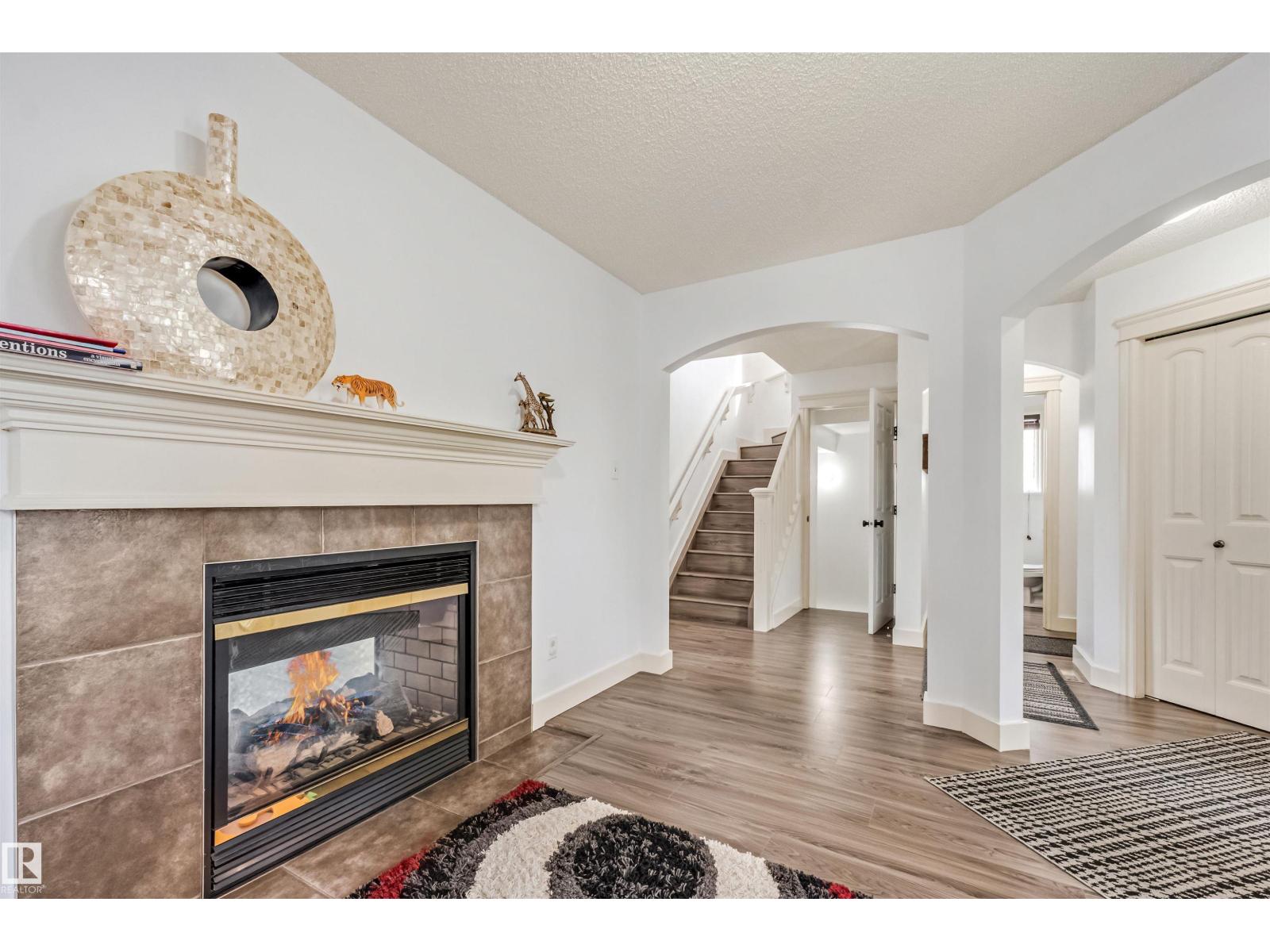 20324 48 AV NW - 11