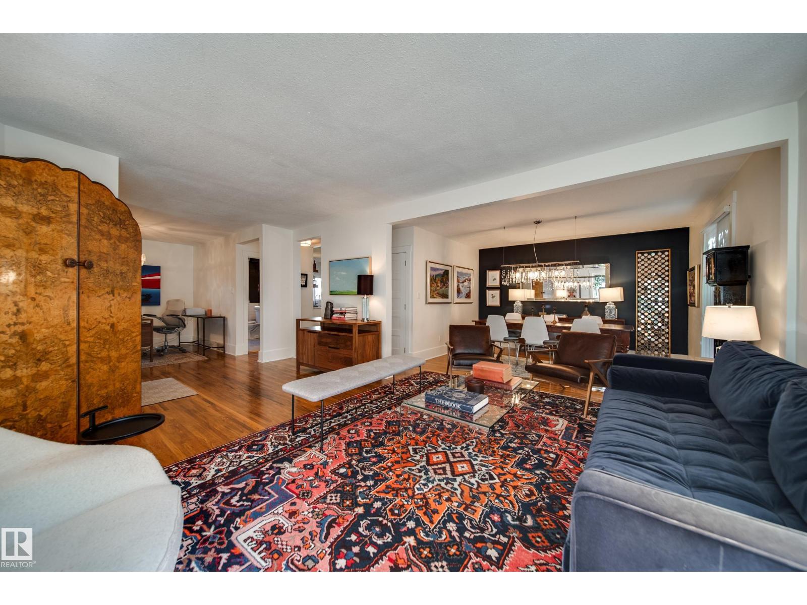 10335 137 ST NW - 6