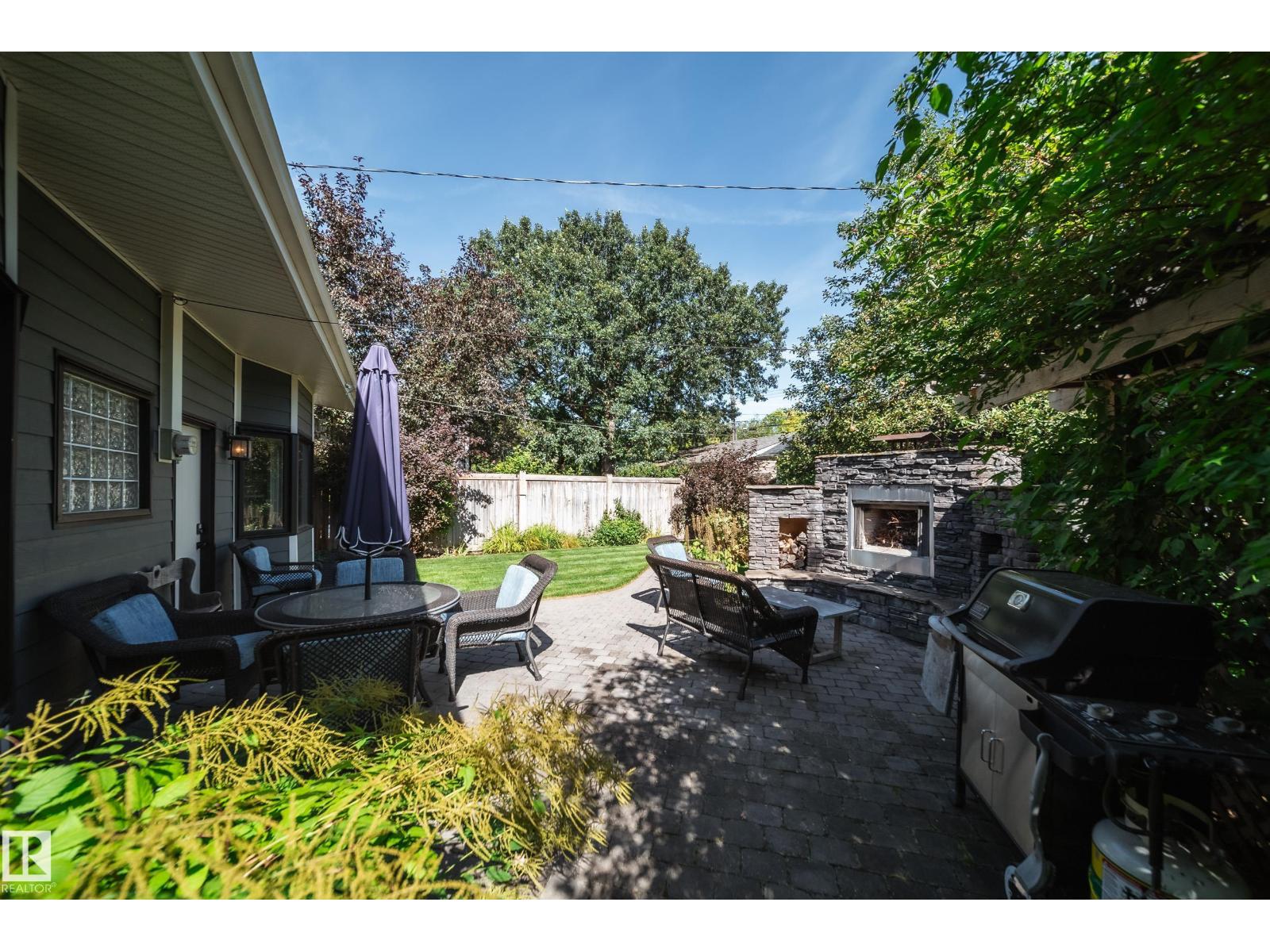 10335 137 ST NW - 54