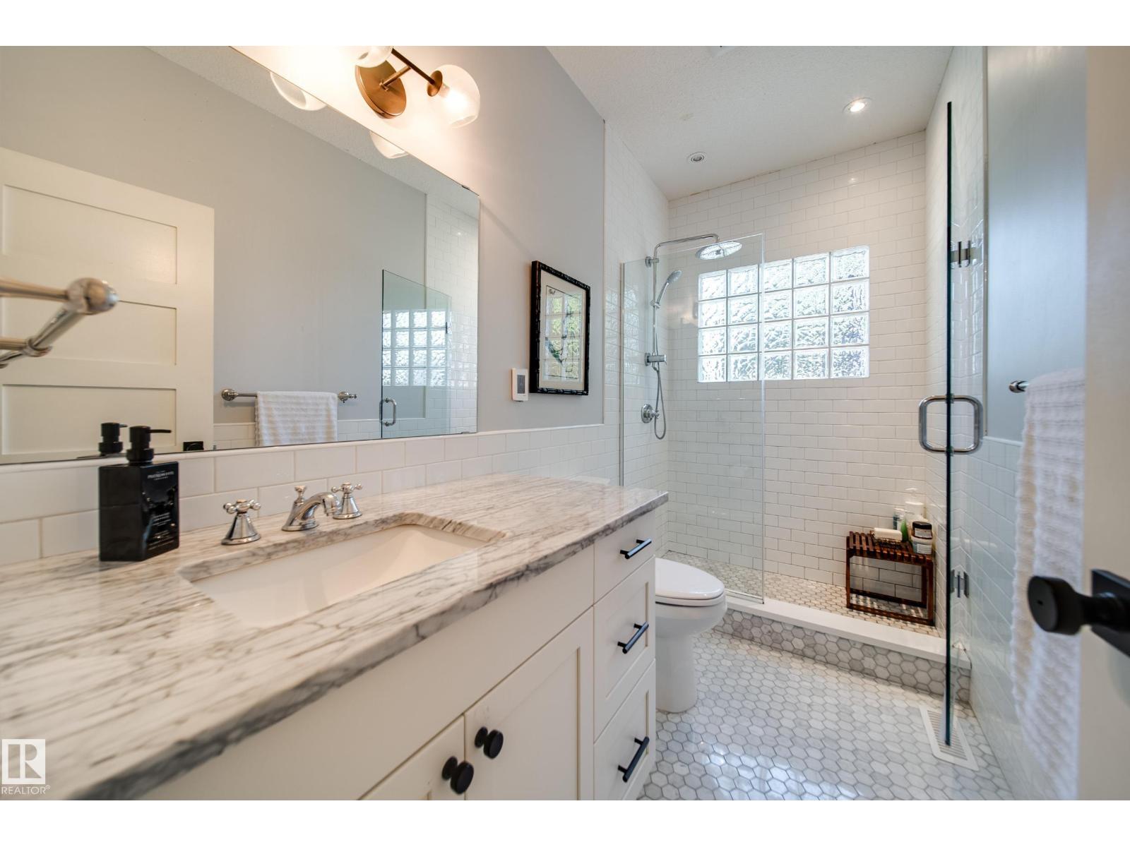 10335 137 ST NW - 26