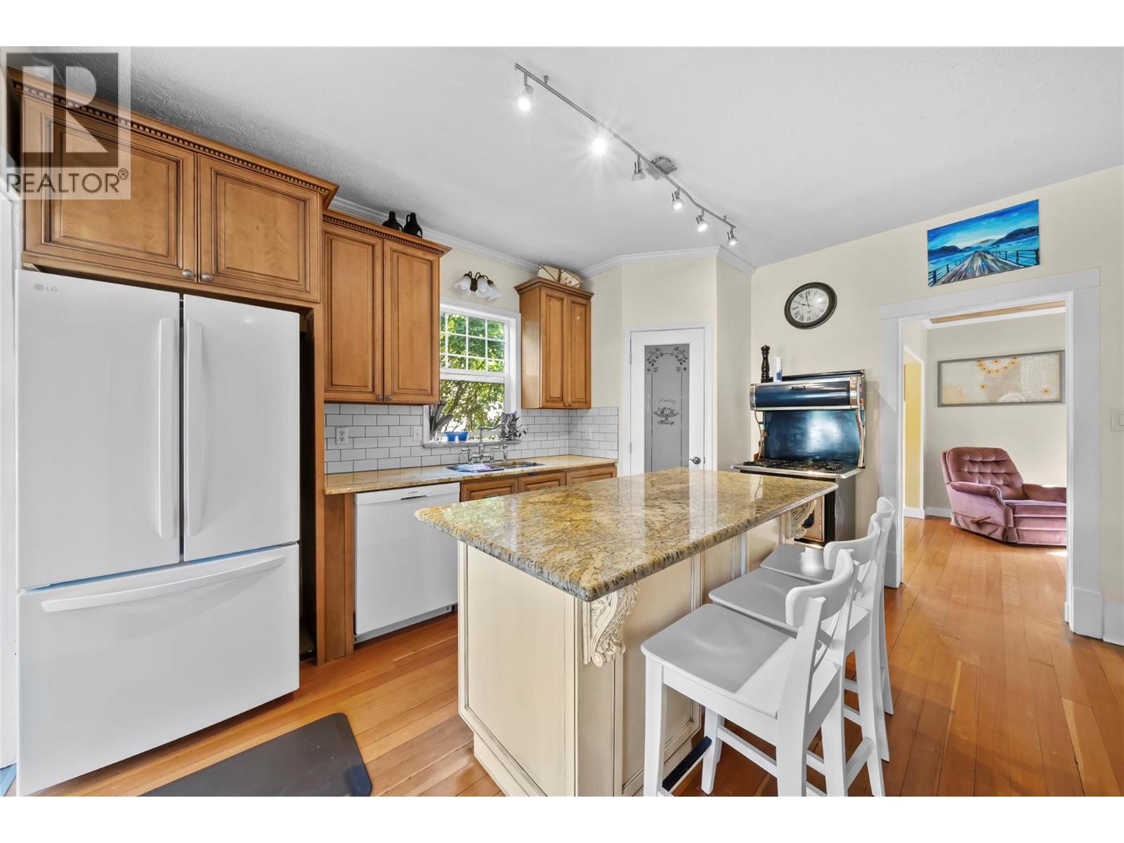  591 6 Street Southeast, Salmon Arm