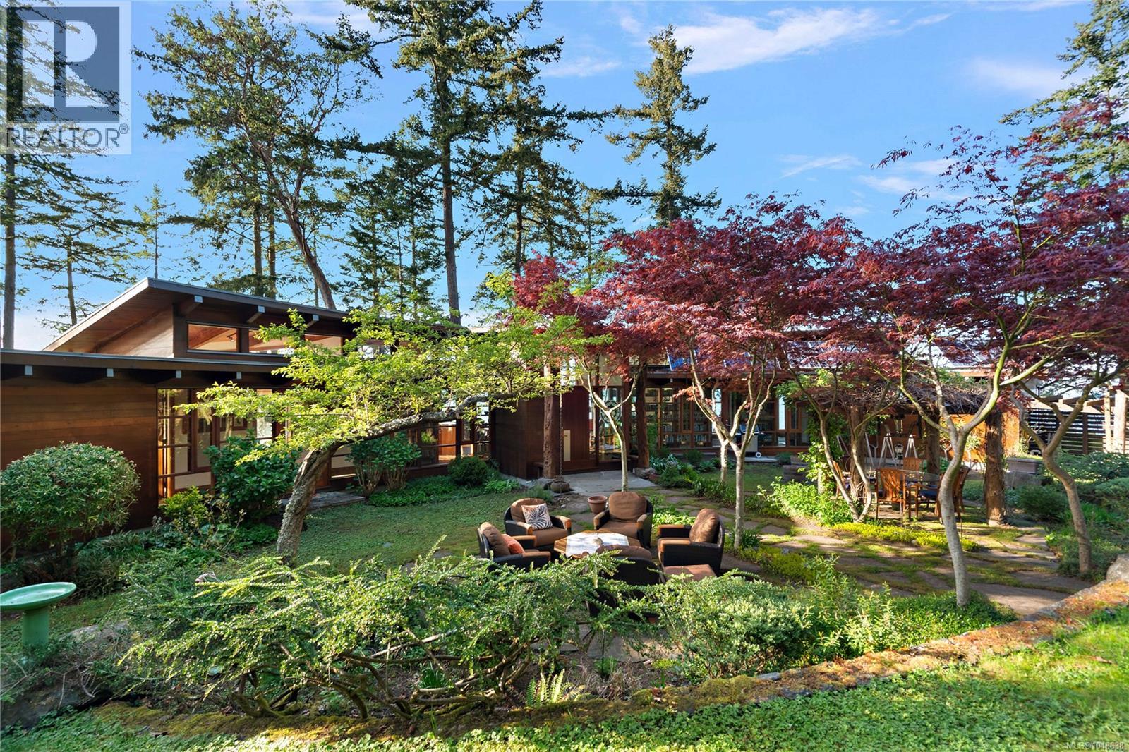  1228 Greenleaf Lane, Sidney Island