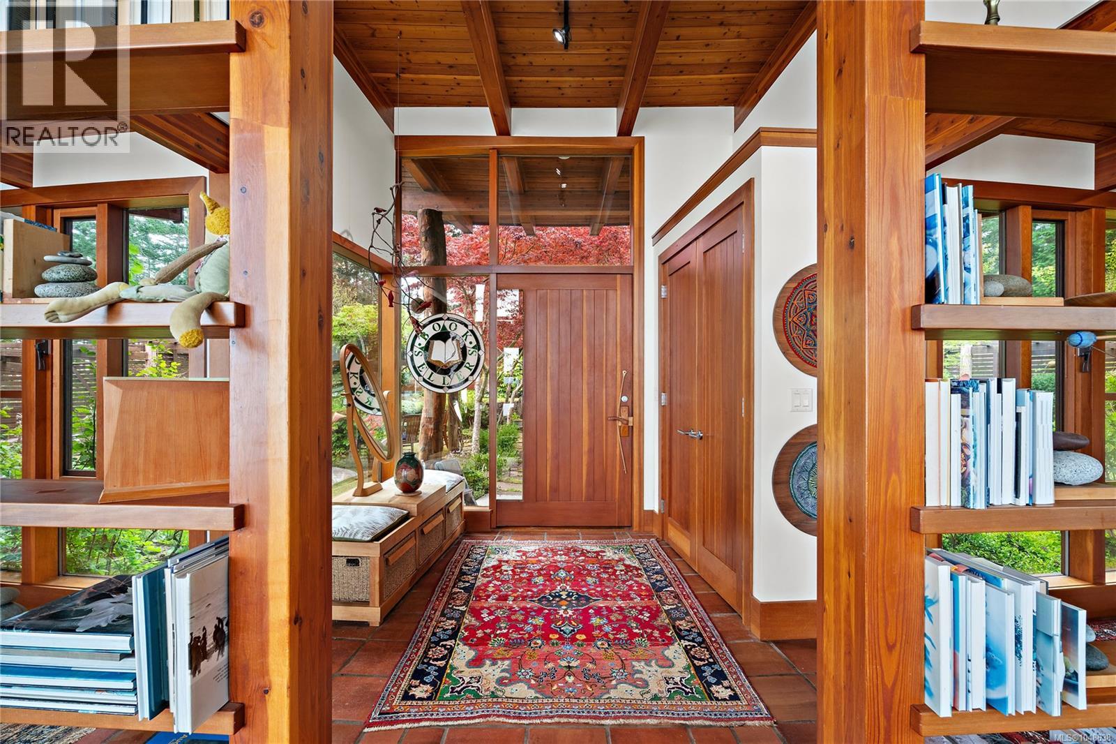  1228 Greenleaf Lane, Sidney Island