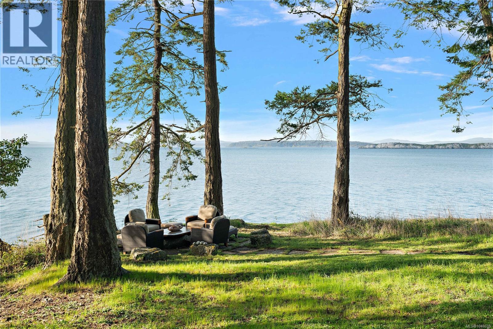  1228 Greenleaf Lane, Sidney Island
