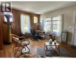 Foyer - 618 Pine Street, Dunnville, ON N1A2M2 Photo 8