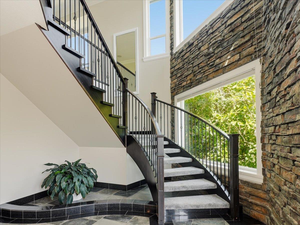1087 FINLAY STREET, White Rock
