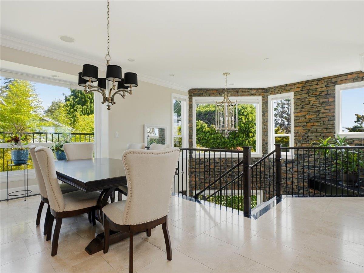 1087 FINLAY STREET, White Rock