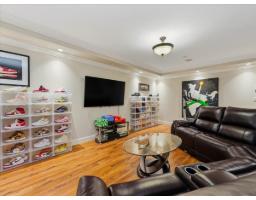 1087 Finlay Street, White Rock, BC V4B4K7 Photo 33