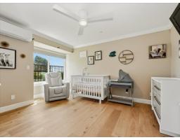1087 Finlay Street, White Rock, BC V4B4K7 Photo 26