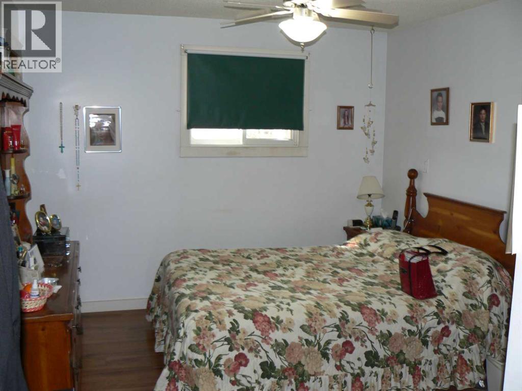 4844 57 Avenue - 7