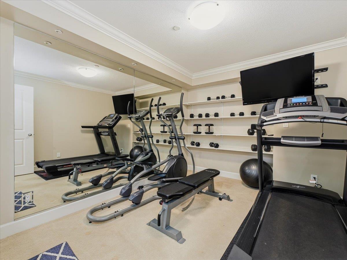 1087 FINLAY STREET, White Rock