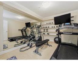 1087 Finlay Street, White Rock, BC V4B4K7 Photo 34