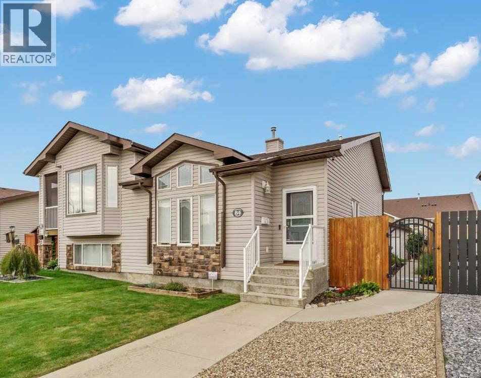 84 Northlands Crescent NE, Medicine Hat, Alberta, T1C2A9