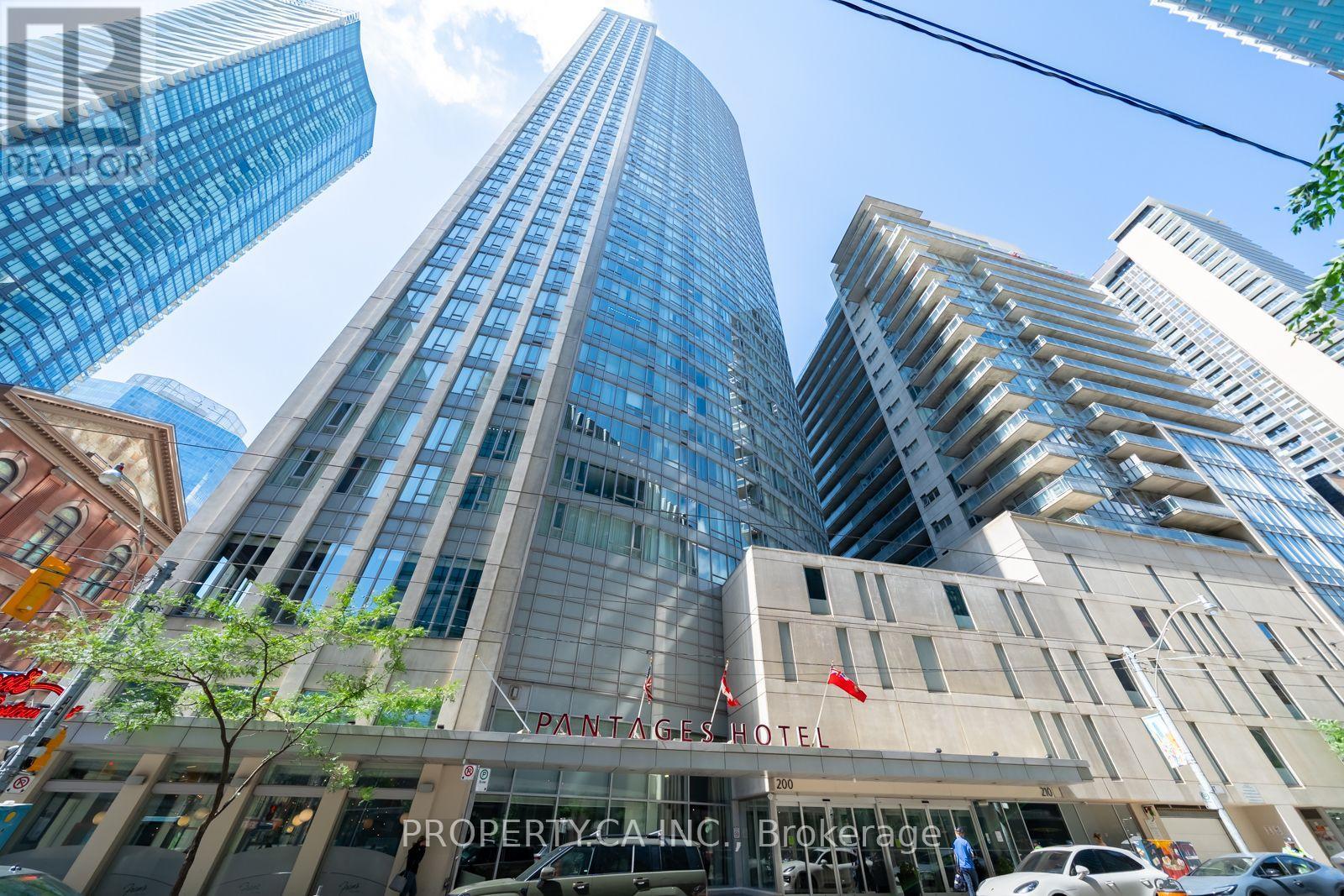 #912 210 VICTORIA STREET - 1