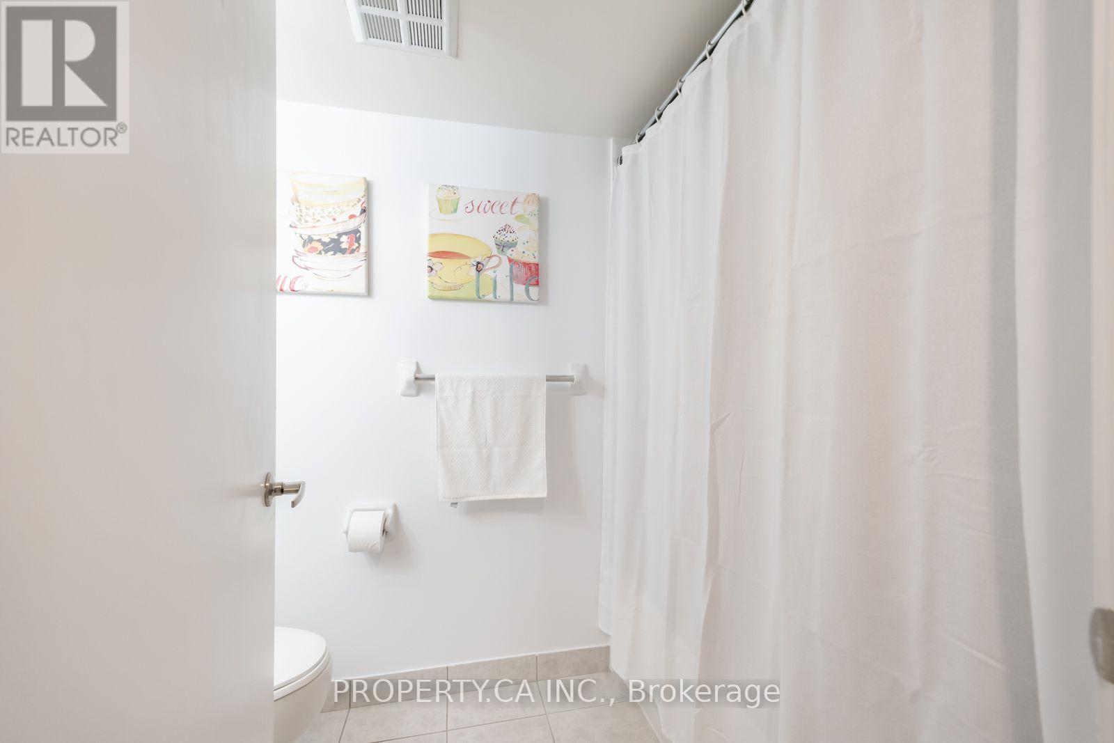#912 210 VICTORIA STREET - 9