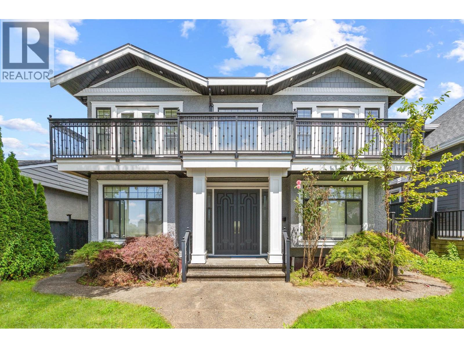 4581 PARKER STREET, Burnaby — photo 2