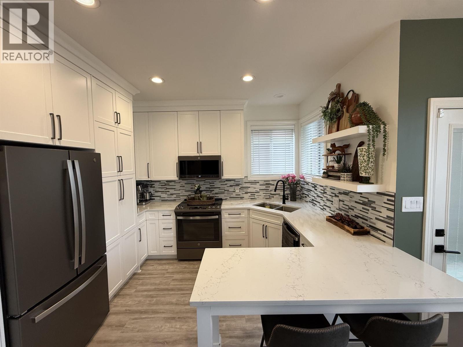 8407 86 AVENUE - 7