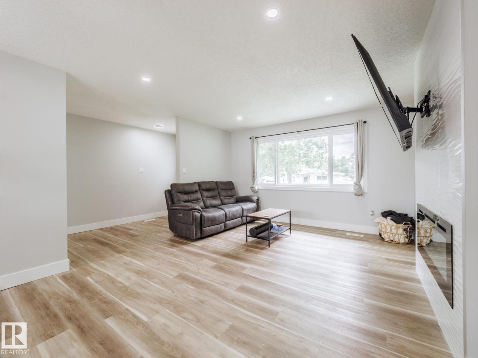 15011 59 ST NW - 7