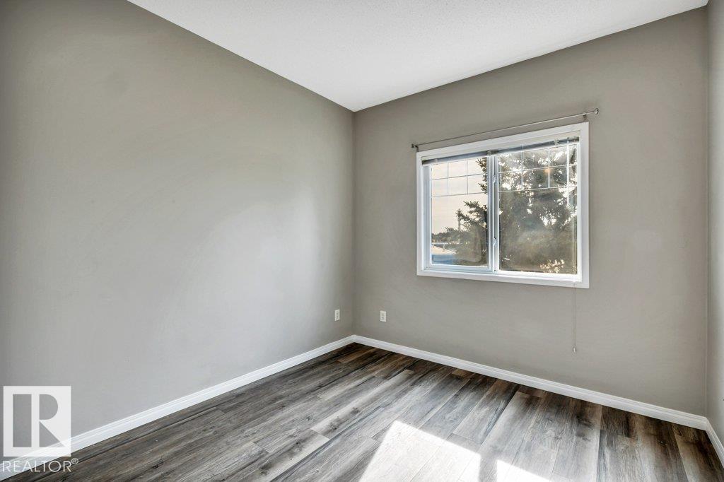 #57E 79 Bellerose DR - 26