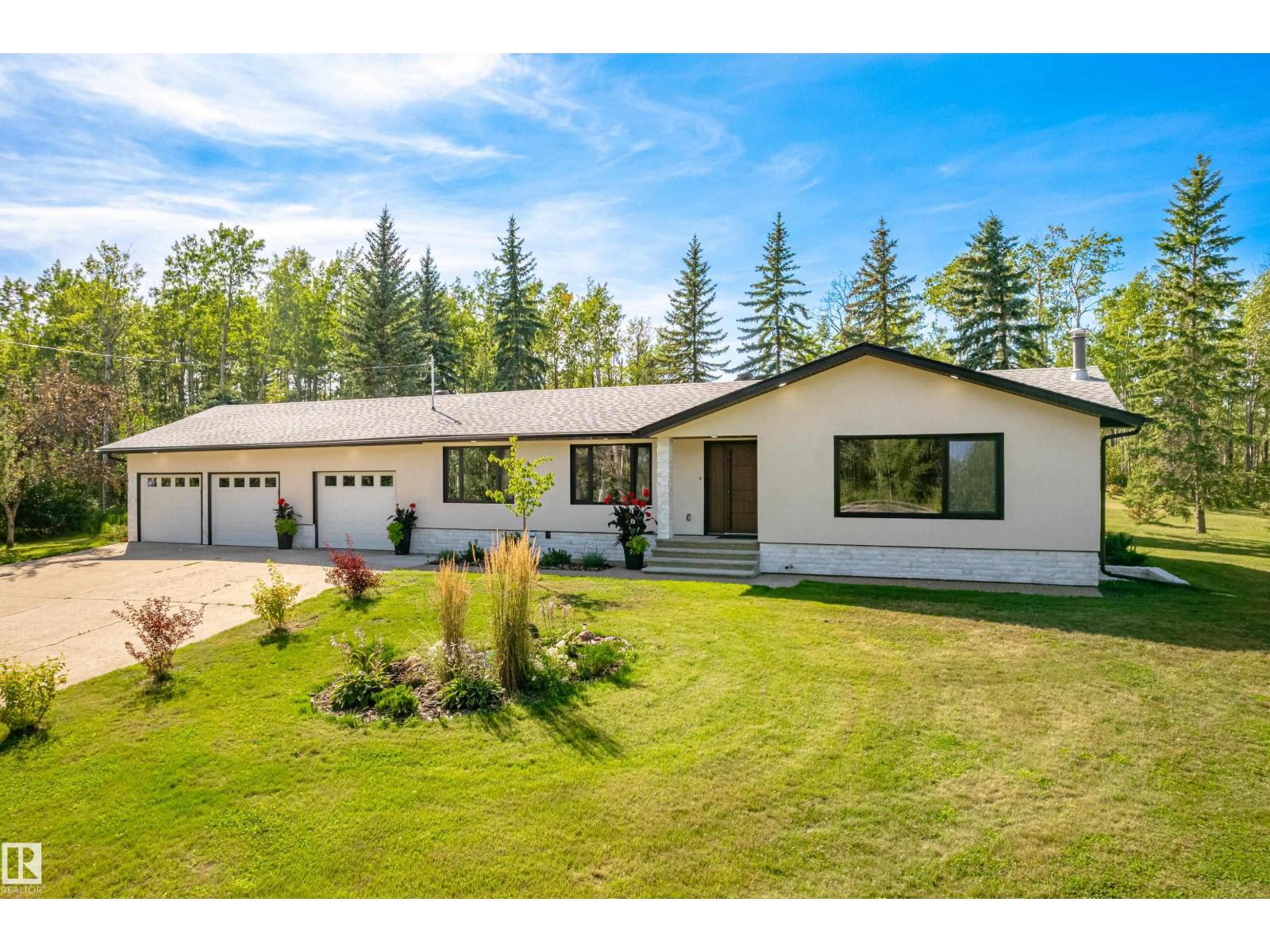 #62 52145 RGE ROAD 225 - 1