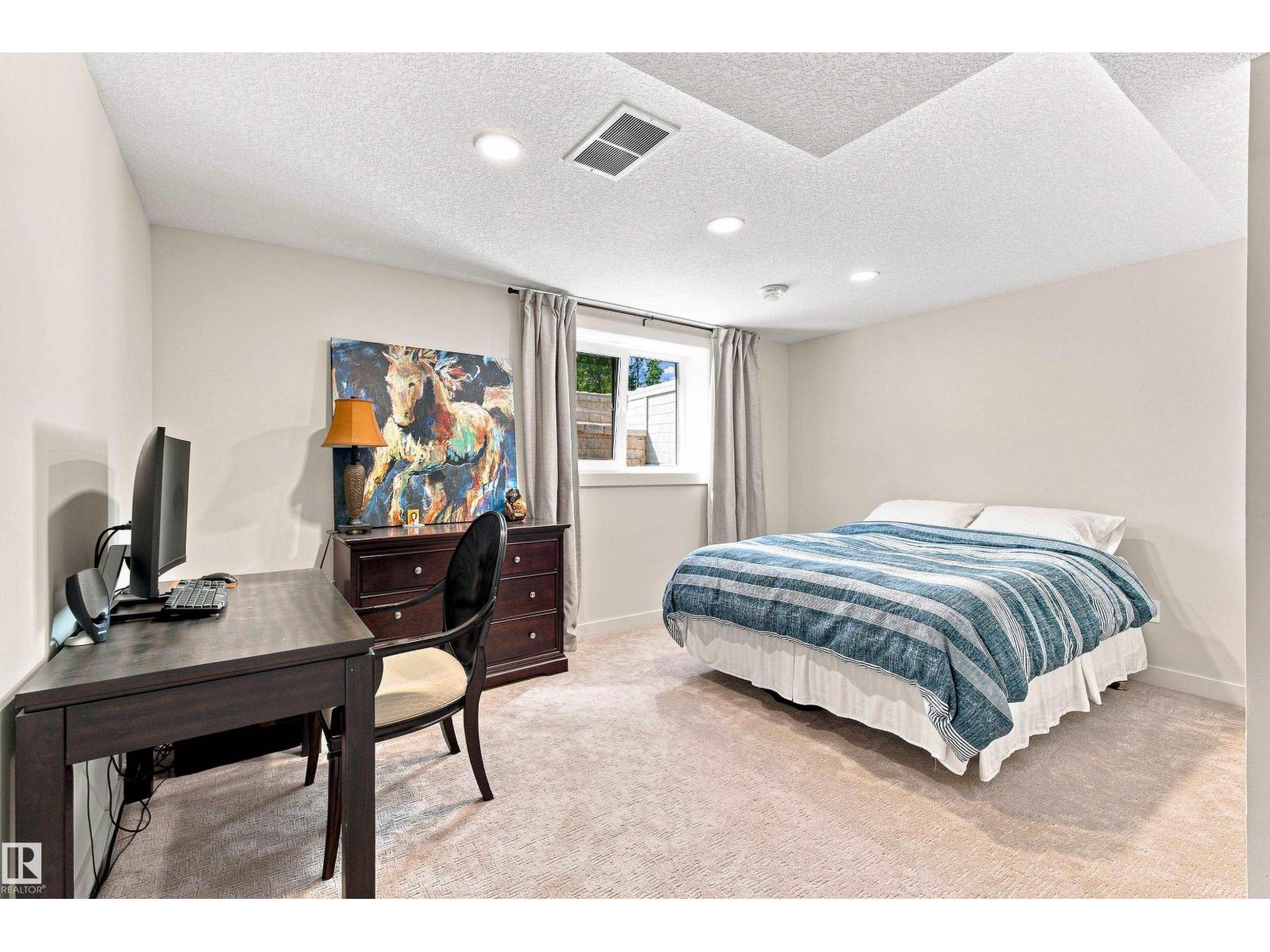 #62 52145 RGE ROAD 225 - 33