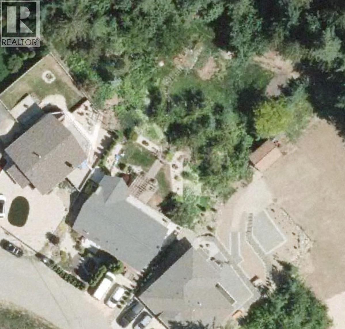  2880 Chalet Drive, Blind Bay